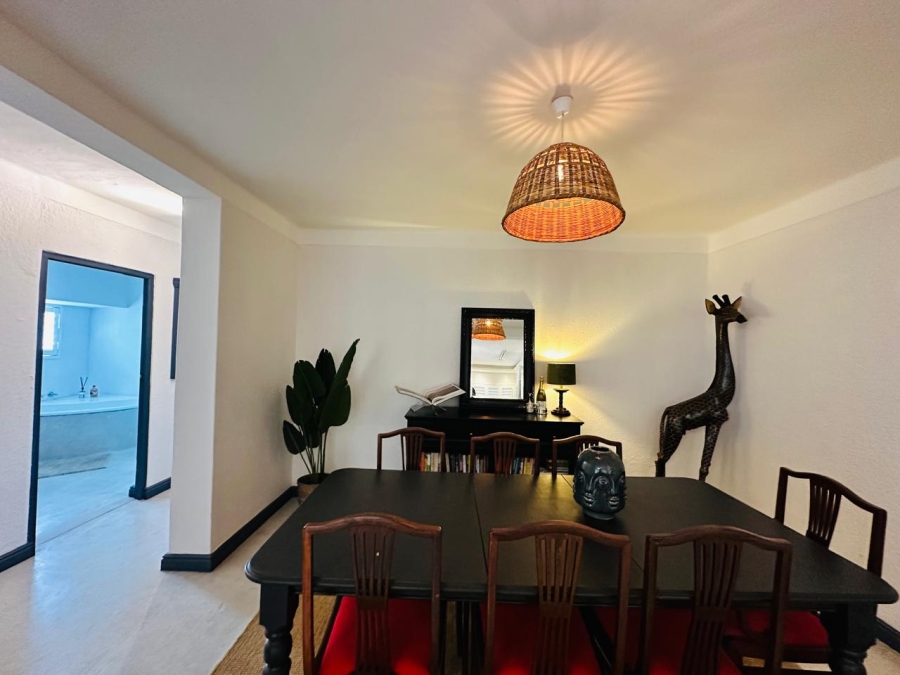 3 Bedroom Property for Sale in Sea Point Western Cape